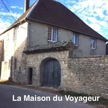 La Maison Du Voyageur 1546 Passavant エクステリア 写真