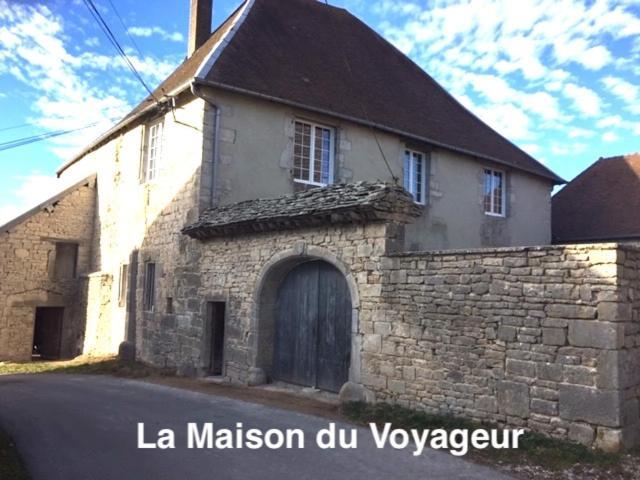 La Maison Du Voyageur 1546 Passavant エクステリア 写真